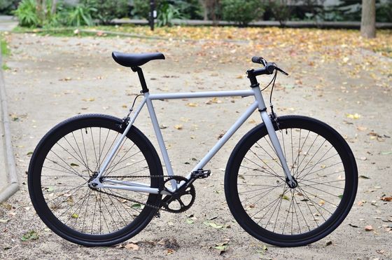 58cm 60cm Weißrahmen Rot Ränder 700c Einfachgeschwindigkeit Fixie Festgetriebe Fahrrad Doppel-V-Bremse