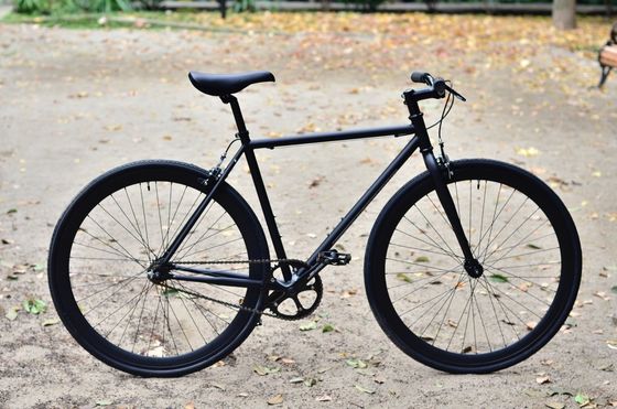 58cm 60cm Weißrahmen Rot Ränder 700c Einfachgeschwindigkeit Fixie Festgetriebe Fahrrad Doppel-V-Bremse