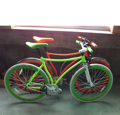 Customized CE Hi-Ten Stahlrahmen 700C Single Speed Fixed Gear Bike für Jungen