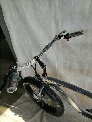 26*4.0 Zoll Fettreifen Elektro Beach Cruiser Fahrrad mit 17 Ah Lithiumbatterie