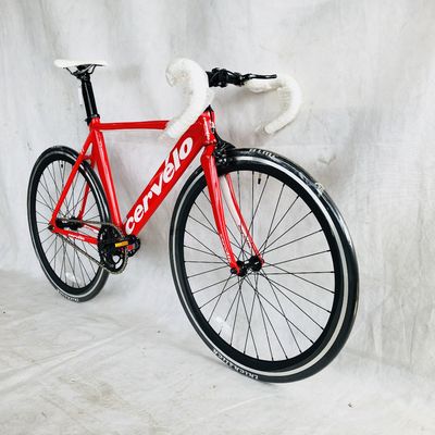 12 kg 700C Einzelgeschwindigkeitsbahn Aluminiumrahmen Festgetriebe Fahrrad mit Kohlenstofffaser Gabel