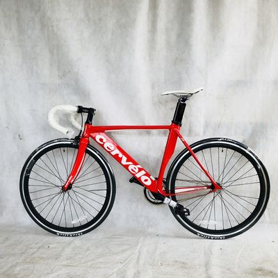 12 kg 700C Einzelgeschwindigkeitsbahn Aluminiumrahmen Festgetriebe Fahrrad mit Kohlenstofffaser Gabel
