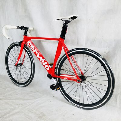 12 kg 700C Einzelgeschwindigkeitsbahn Aluminiumrahmen Festgetriebe Fahrrad mit Kohlenstofffaser Gabel