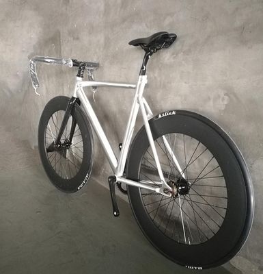 700C CE Leichtgewicht Aluminium 7075 Rahmen Kohlenstofffaser Gabel Einzelgeschwindigkeit Festgetriebe Fahrrad