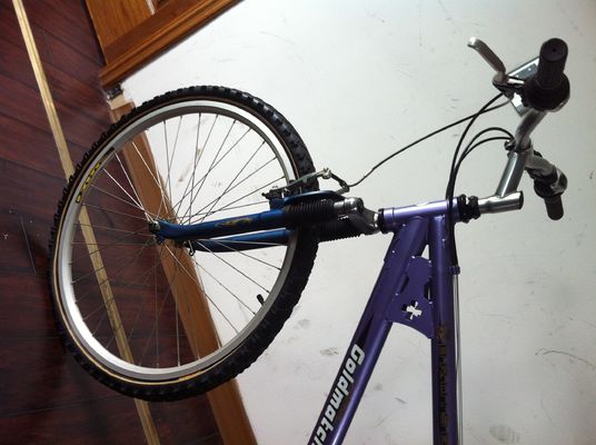 Fadenloses Aluminium Stamm 26 &quot;Männer Shimano 21S MTB Mountainbike mit Vorderaufhängung