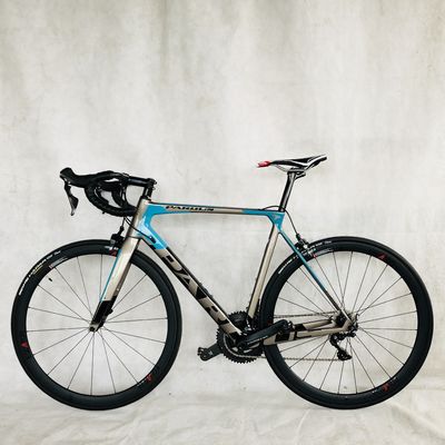 Carbonfaserfelg Material 22-Geschwindigkeit Shimano ULTEGRA R8000 Aluminiumlegierung Stamm Rennrad