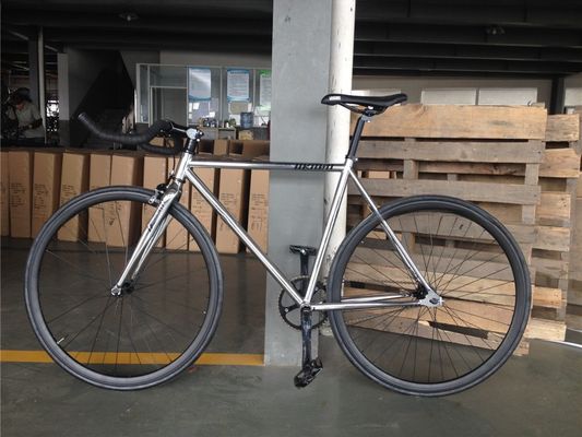 700C Single Speed Flip Flop Fixie Bike mit Festrahmen 11kg OEM Anpassung Chrome