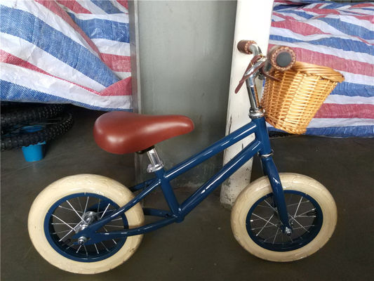 12-Zoll-Schaumreifen Kinder-Balance-Bike Gelb Farbe Tragfähigkeit 70kg Vorder Wicker Korb
