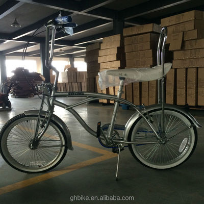 Single Speed Kids Beach Cruiser Bike mit 20 Zoll niedrigerem Fahrer und 16 kg Glanzgewicht