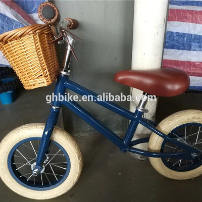 12-Zoll-Kinder-Trainingsrad ohne Pedal für koreanische KC Standard Leichtgewicht 4kg Kids Bike Toy