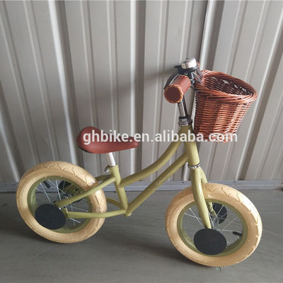 12-Zoll-Kinder-Trainingsrad ohne Pedal für koreanische KC Standard Leichtgewicht 4kg Kids Bike Toy