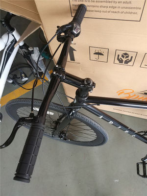 13 kg 28 &quot;Radgröße Chromoly Fahrradrahmen 4130 City Cruiser Männer Fahrrad 7 Geschwindigkeit Stadtrad Hybrid 700c Fahrrad
