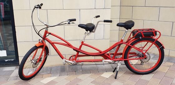 Maximalgeschwindigkeit 30-50Km/h 500W 26&quot;*2.3 LCD Tandem Elektrobike für zwei Personen