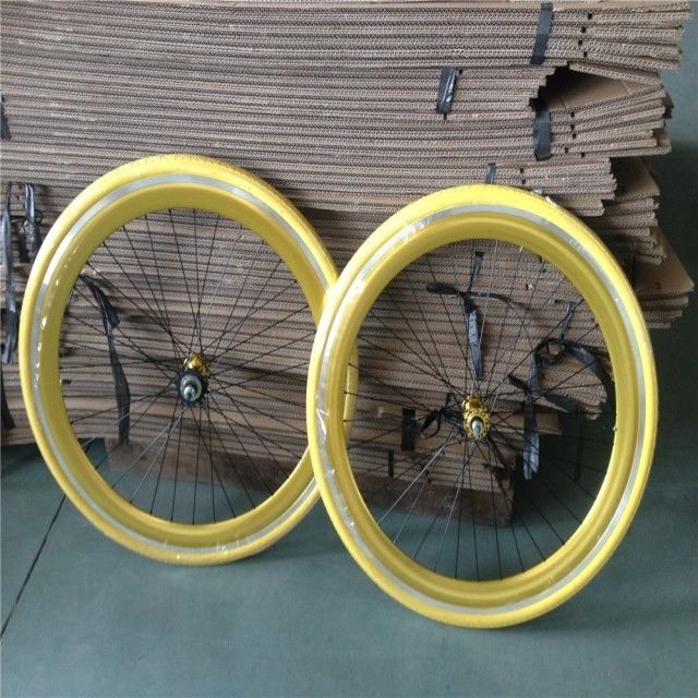 Customisiertes 700C Festgetriebe-Fahrrad-Rad-Set mit Pantone-Farbe und 32-40H Spoke-Loch