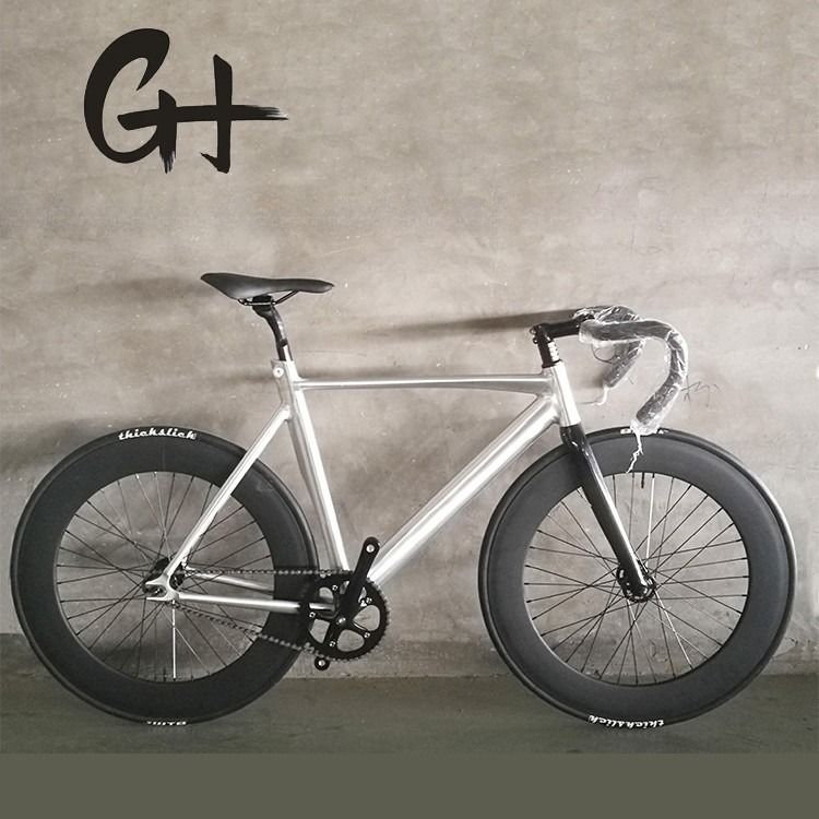 700C CE Leichtgewicht Aluminium 7075 Rahmen Kohlenstofffaser Gabel Einzelgeschwindigkeit Festgetriebe Fahrrad