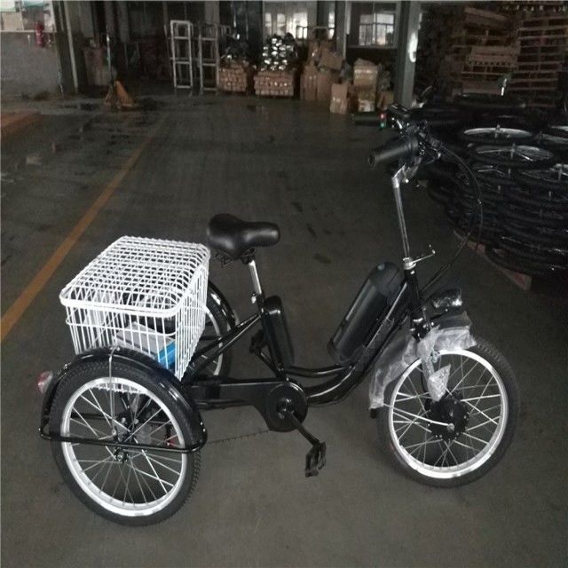 Unkompliziert durch die Stadt fahren mit unserem 350 Watt-Drei-Rad-Elektrobike für ältere Fahrer